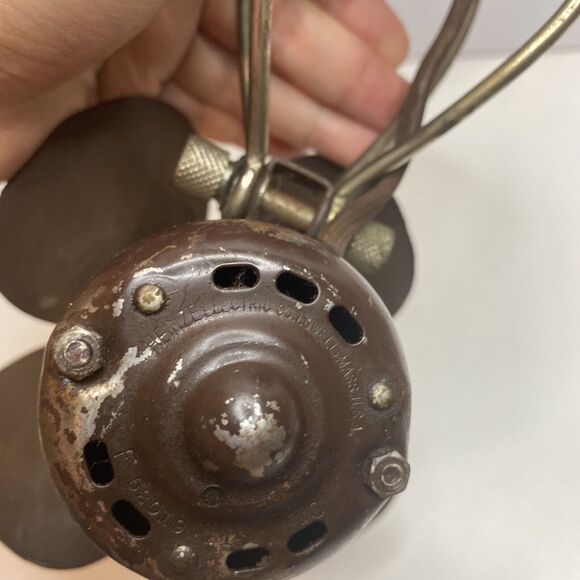 Antique Heinze Electric Co 115V Desk Fan Rubber Blade Sold As It    9” Tall - Picture 9 of 14